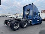 Used 2020 Freightliner Cascadia Detroit Diesel DD15 Semi Truck with Sleeper Cab for sale #865026 - photo 5