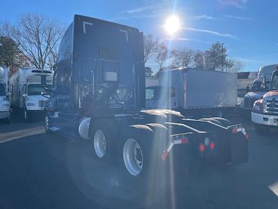 Used 2019 Freightliner Cascadia Detroit Diesel DD15 Semi Truck with Sleeper Cab for sale #865039 - photo 2