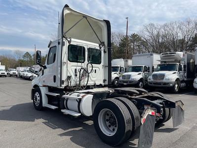 Used 2019 Freightliner Cascadia Detroit Diesel DD15 Semi Truck for sale #870508 - photo 2