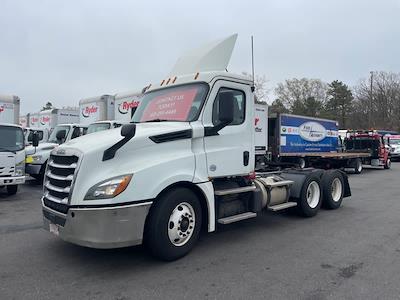 Used 2019 Freightliner Cascadia Detroit DD13 Semi Truck for sale #876646 - photo 1