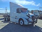 Used 2020 Volvo VNR Volvo D13 Semi Truck for sale #243529 - photo 4