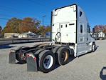 Used 2017 Freightliner Cascadia Cummins ISX Semi Truck with Sleeper Cab for sale #659221 - photo 5