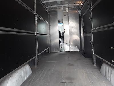 Used 2016 Freightliner Sprinter 2500 4x2 Empty Cargo Van for sale #683450 - photo 2