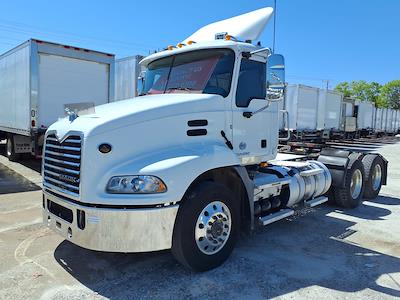 Used 2018 Mack CXU613 Semi Truck for sale #773052 - photo 1