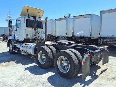 Used 2018 Mack CXU613 Semi Truck for sale #773052 - photo 2