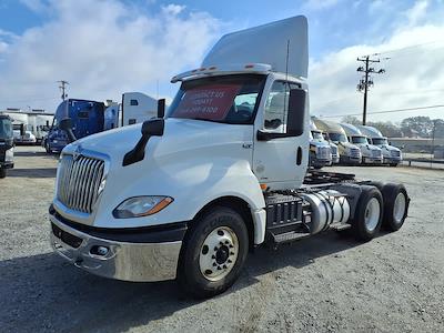 Used 2018 International LT International A26 Semi Truck for sale #789887 - photo 1
