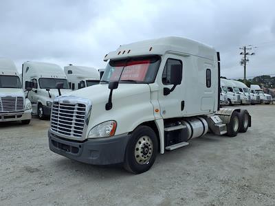 Used 2019 Freightliner Cascadia Detroit Diesel DD15 Semi Truck with Sleeper Cab for sale #803822 - photo 1