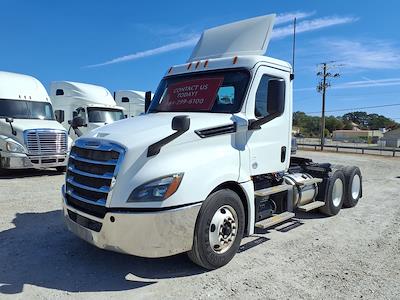 Used 2019 Freightliner Cascadia Detroit DD13 Semi Truck for sale #824542 - photo 1