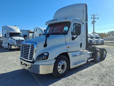 Used 2018 Freightliner Cascadia Cummins X15 Semi Truck for sale #827819 - photo 1