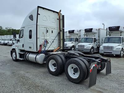 Used 2020 Freightliner Cascadia Detroit Diesel DD15 Semi Truck with Sleeper Cab for sale #880098 - photo 2