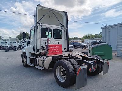 Used 2018 Freightliner Cascadia Detroit DD13 Semi Truck for sale #221496 - photo 2
