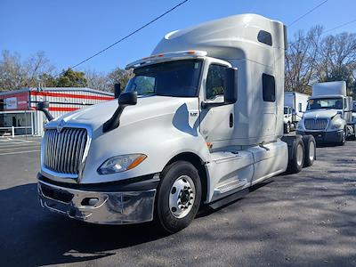 Used 2020 International LT - photo 1