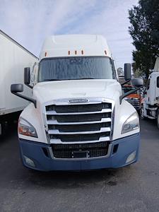Used 2022 Freightliner Cascadia Detroit Diesel DD15 Semi Truck with Sleeper Cab for sale #581916 - photo 1