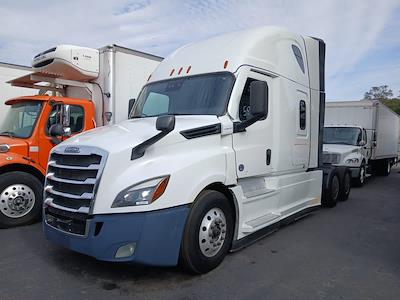 Used 2022 Freightliner Cascadia Detroit Diesel DD15 Semi Truck with Sleeper Cab for sale #581916 - photo 2