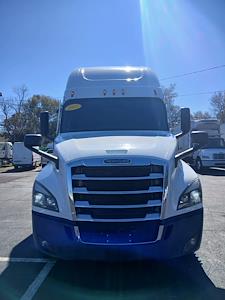 Used 2022 Freightliner Cascadia Detroit Diesel DD15 Semi Truck with Sleeper Cab for sale #581924 - photo 1