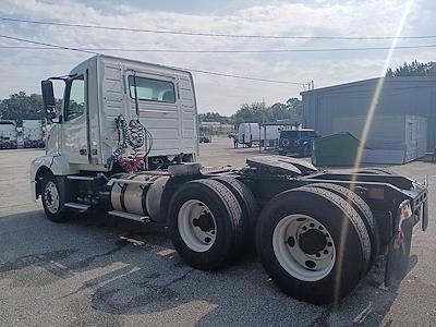 Used 2017 Volvo VNL 6x4 Semi Truck for sale #664349 - photo 2