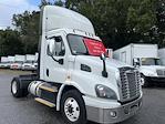 Used 2017 Freightliner Cascadia Detroit DD13 Semi Truck for sale #665181 - photo 4