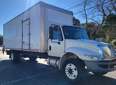 Used 2018 International DuraStar 4300 SBA 4x2 Box Truck for sale #684304 - photo 1