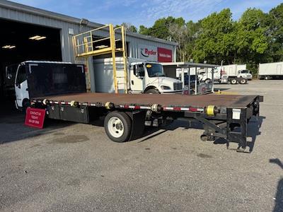 Used 2018 Hino 195 Single Cab Flatbed Truck for sale #771971 - photo 2