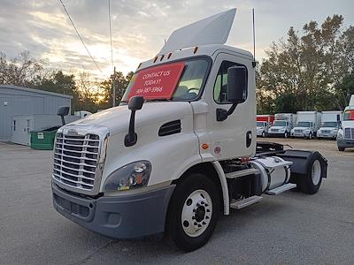Used 2018 Freightliner Cascadia Detroit DD13 Semi Truck for sale #778149 - photo 1
