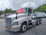 Used 2019 Freightliner Cascadia Detroit DD13 Semi Truck for sale #794265 - photo 1