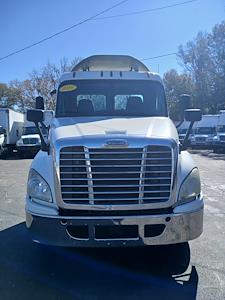 Used 2018 Freightliner Cascadia - photo 1