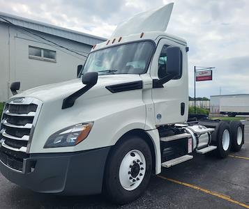 Used 2018 Freightliner Cascadia Detroit DD13 Semi Truck for sale #814877 - photo 1