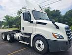 Used 2018 Freightliner Cascadia Detroit DD13 Semi Truck for sale #814877 - photo 4