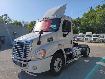 Used 2019 Freightliner Cascadia Detroit DD13 Semi Truck for sale #821695 - photo 1