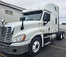 Used 2019 Freightliner Cascadia Detroit Diesel DD15 Semi Truck with Sleeper Cab for sale #862500 - photo 1