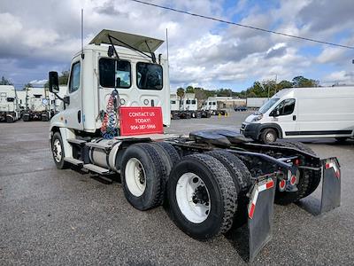 Used 2019 Freightliner Cascadia Detroit DD13 Semi Truck for sale #873297 - photo 2