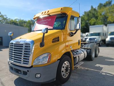 Used 2019 Freightliner Cascadia Detroit DD13 Semi Truck for sale #874572 - photo 1