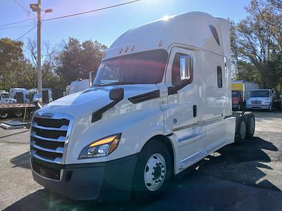Used 2020 Freightliner Cascadia Detroit Diesel DD15 Semi Truck with Sleeper Cab for sale #878041 - photo 2