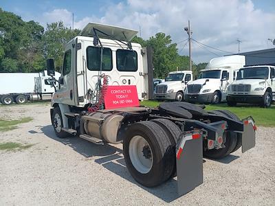 Used 2020 Freightliner Cascadia Detroit DD13 Semi Truck for sale #879628 - photo 2