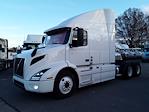 Used 2020 Volvo VNR Volvo D13 Semi Truck for sale #243606 - photo 2