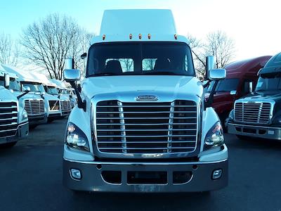 Used 2020 Freightliner Cascadia Detroit DD13 Semi Truck for sale #243643 - photo 2