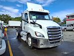 Used 2020 Freightliner Cascadia Detroit DD13 Semi Truck for sale #273866 - photo 4