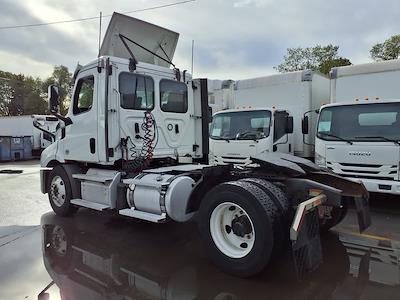 Used 2020 Freightliner Cascadia Detroit DD13 Semi Truck for sale #273871 - photo 2