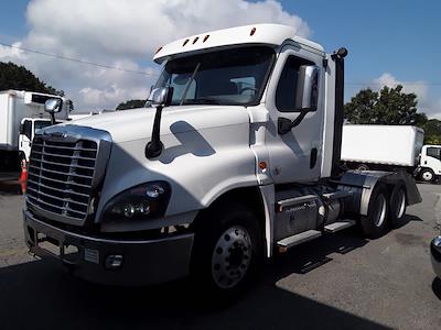 Used 2020 Freightliner Cascadia Detroit DD13 Semi Truck for sale #286940 - photo 1