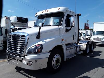 Used 2020 Freightliner Cascadia Detroit DD13 Semi Truck for sale #286941 - photo 1