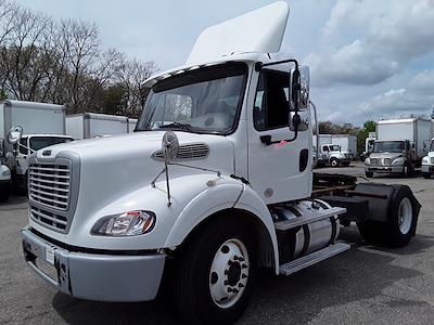Used 2017 Freightliner M2 112 Cummins ISL Semi Truck for sale #663860 - photo 1