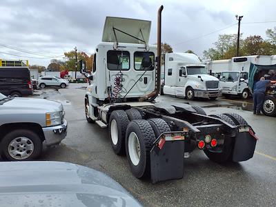 Used 2017 Freightliner Cascadia - photo 1