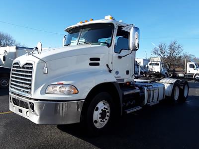 Used 2018 Mack CXU613 Semi Truck for sale #679294 - photo 1