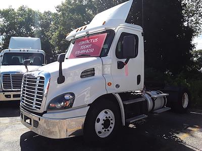 Used 2018 Freightliner Cascadia Detroit DD13 Semi Truck for sale #683603 - photo 1