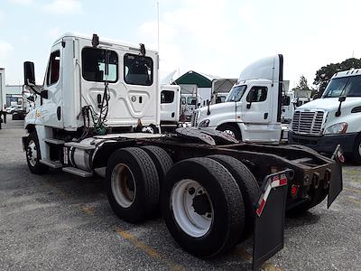 Used 2018 Freightliner Cascadia - photo 1