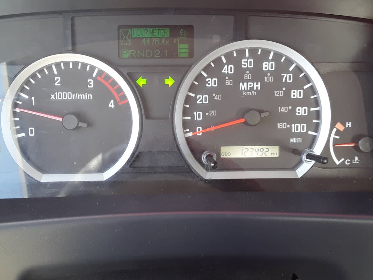 Used 2018 Isuzu NPR-HD - photo 15