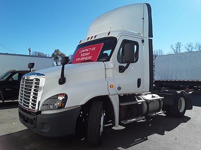Used 2018 Freightliner Cascadia Detroit DD13 Semi Truck for sale #764921 - photo 1