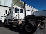 Used 2018 Freightliner Cascadia Detroit DD13 Semi Truck for sale #764921 - photo 2