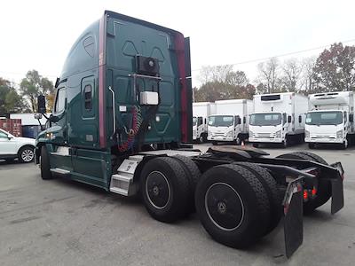 Used 2018 Freightliner Cascadia Detroit Diesel DD15 Semi Truck with Sleeper Cab for sale #786935 - photo 2