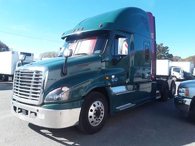 Used 2018 Freightliner Cascadia Detroit Diesel DD15 Semi Truck with Sleeper Cab for sale #786937 - photo 1